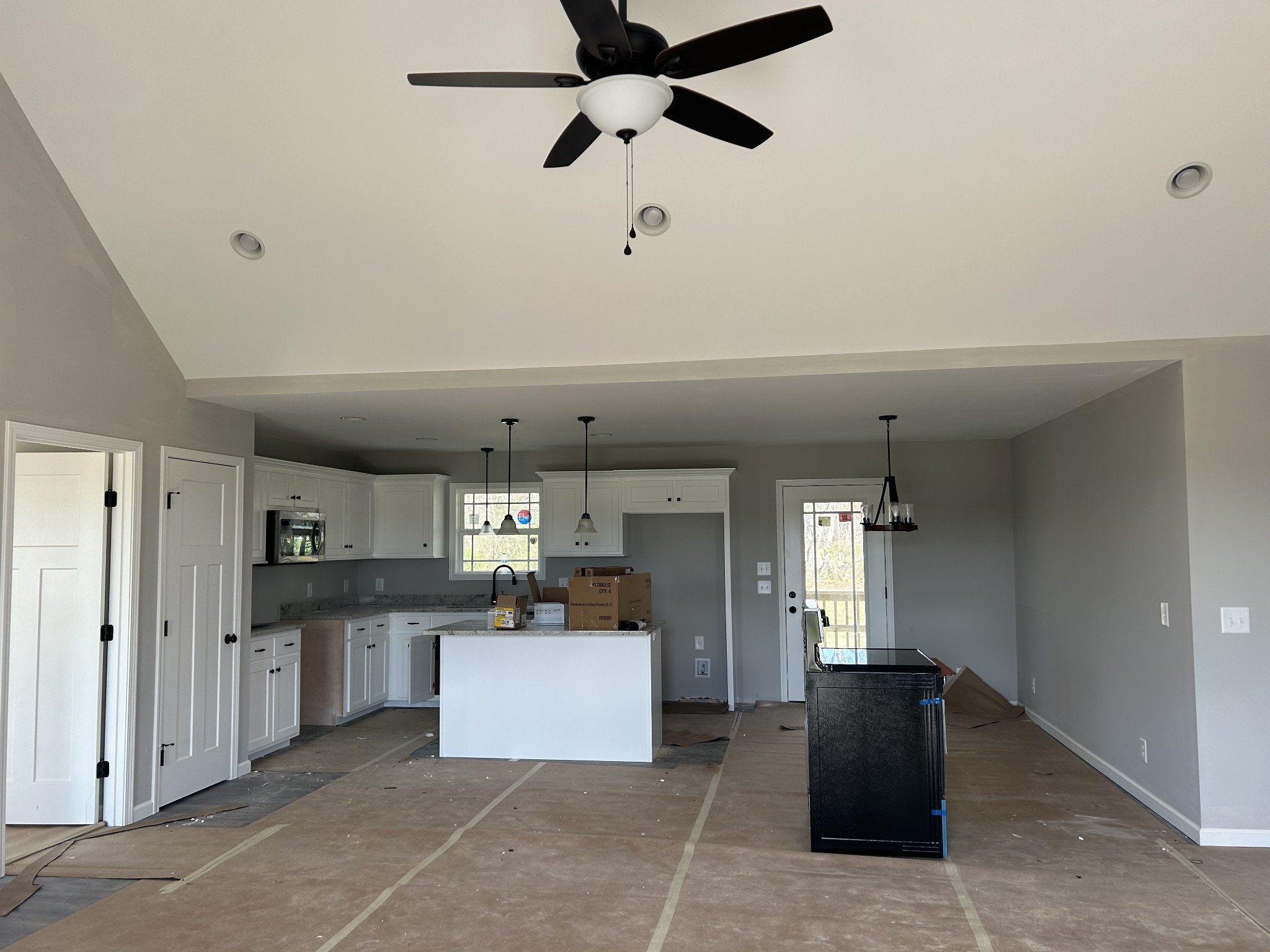 228 Randall Ln
