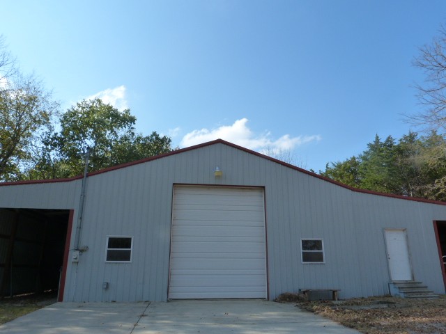 1073 New Center Church Rd