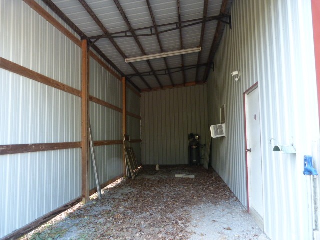 1073 New Center Church Rd