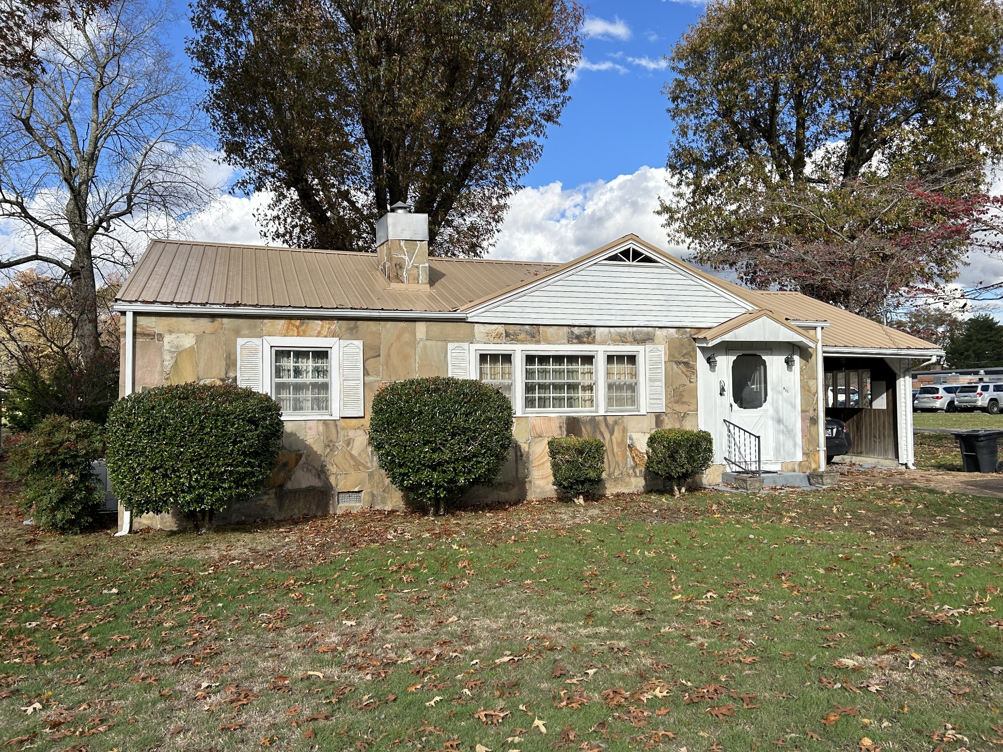 311 Layne St