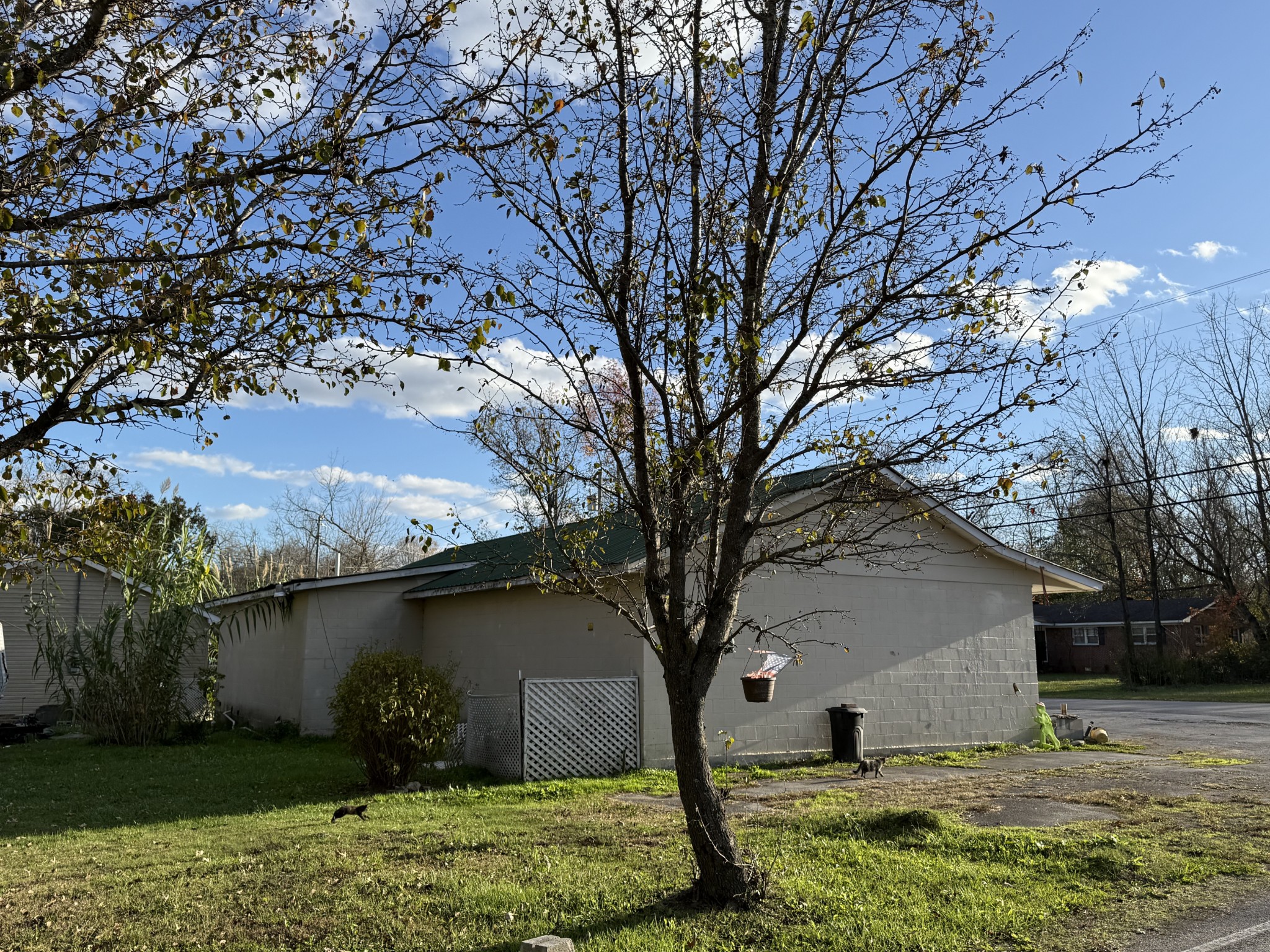 956 Summitville Rd
