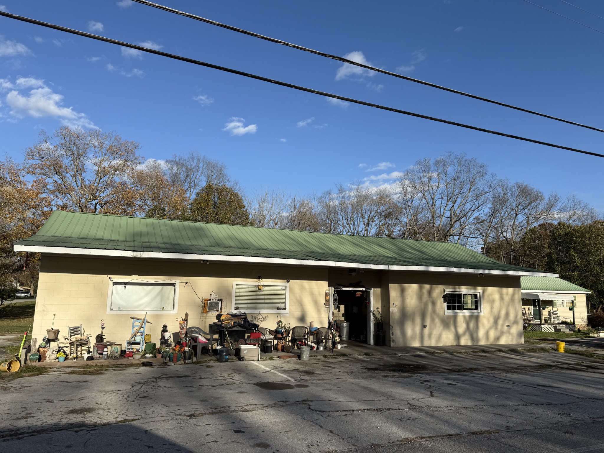 956 Summitville Rd