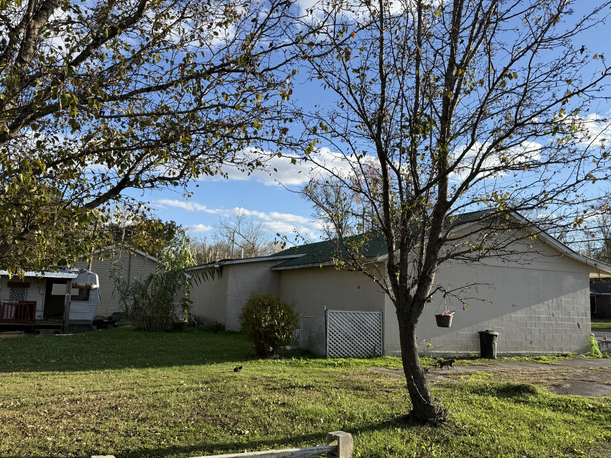 956 Summitville Rd