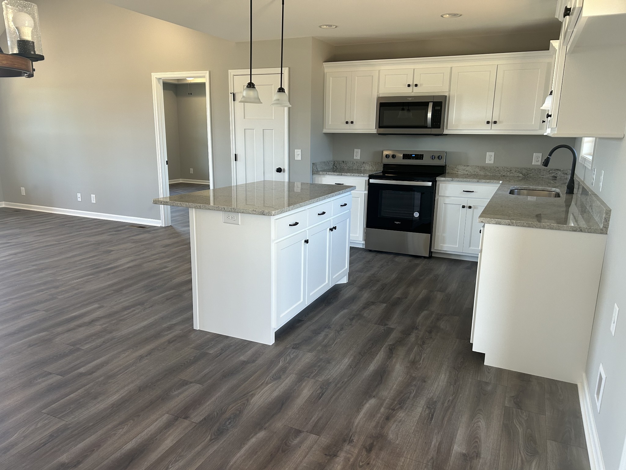 146 Randall Ln