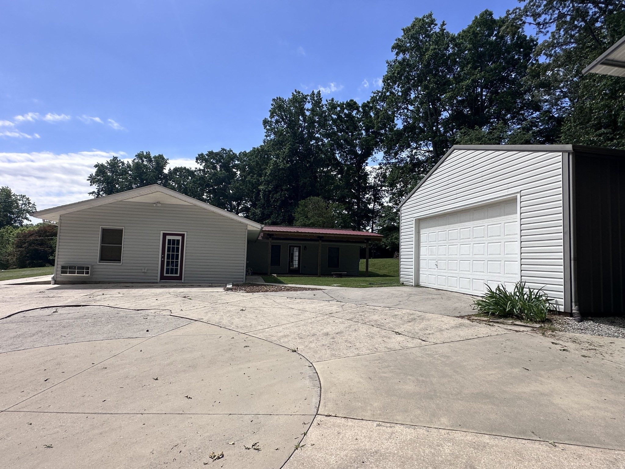 126 Trotters Cir