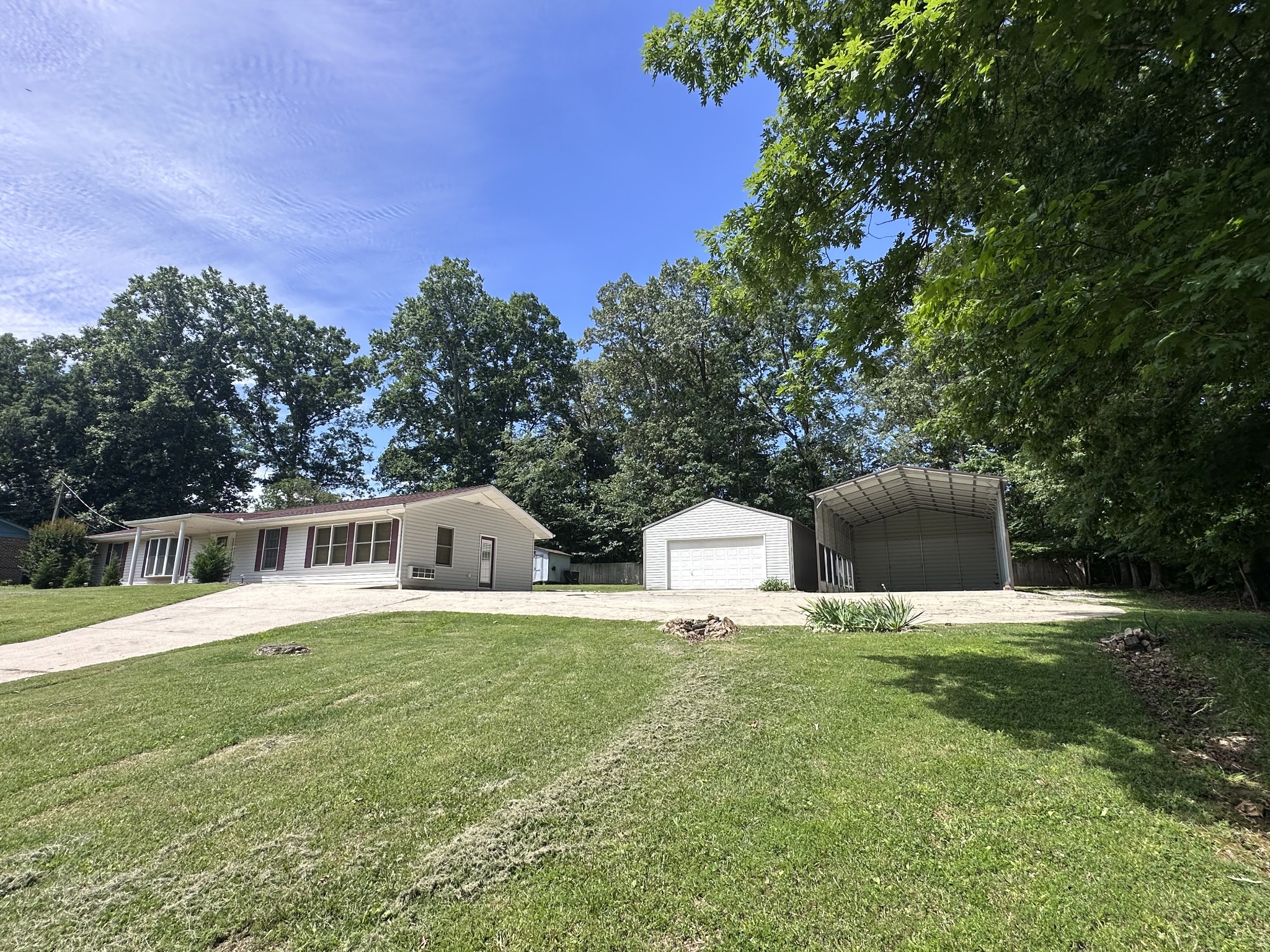 126 Trotters Cir