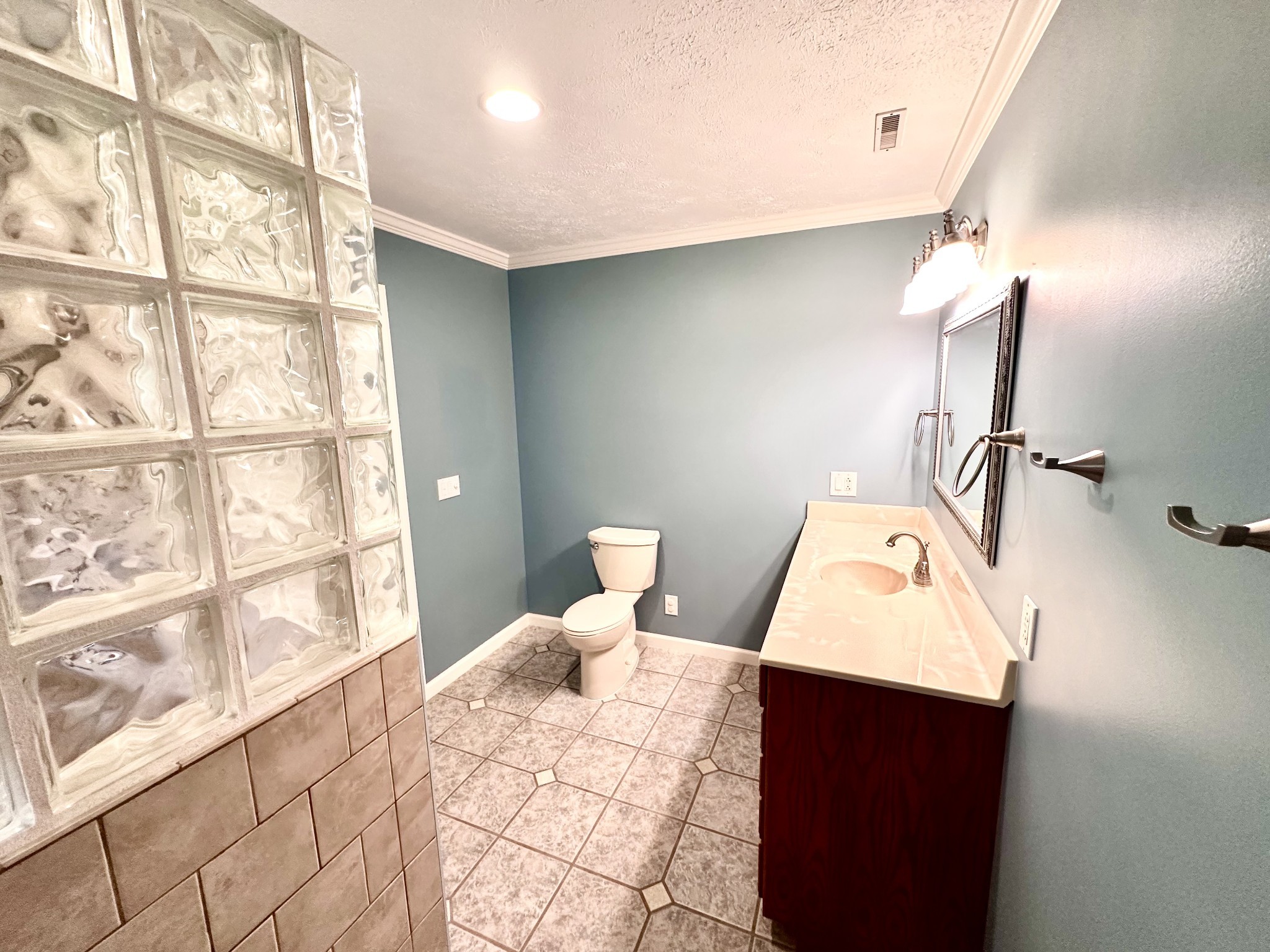 126 Trotters Cir
