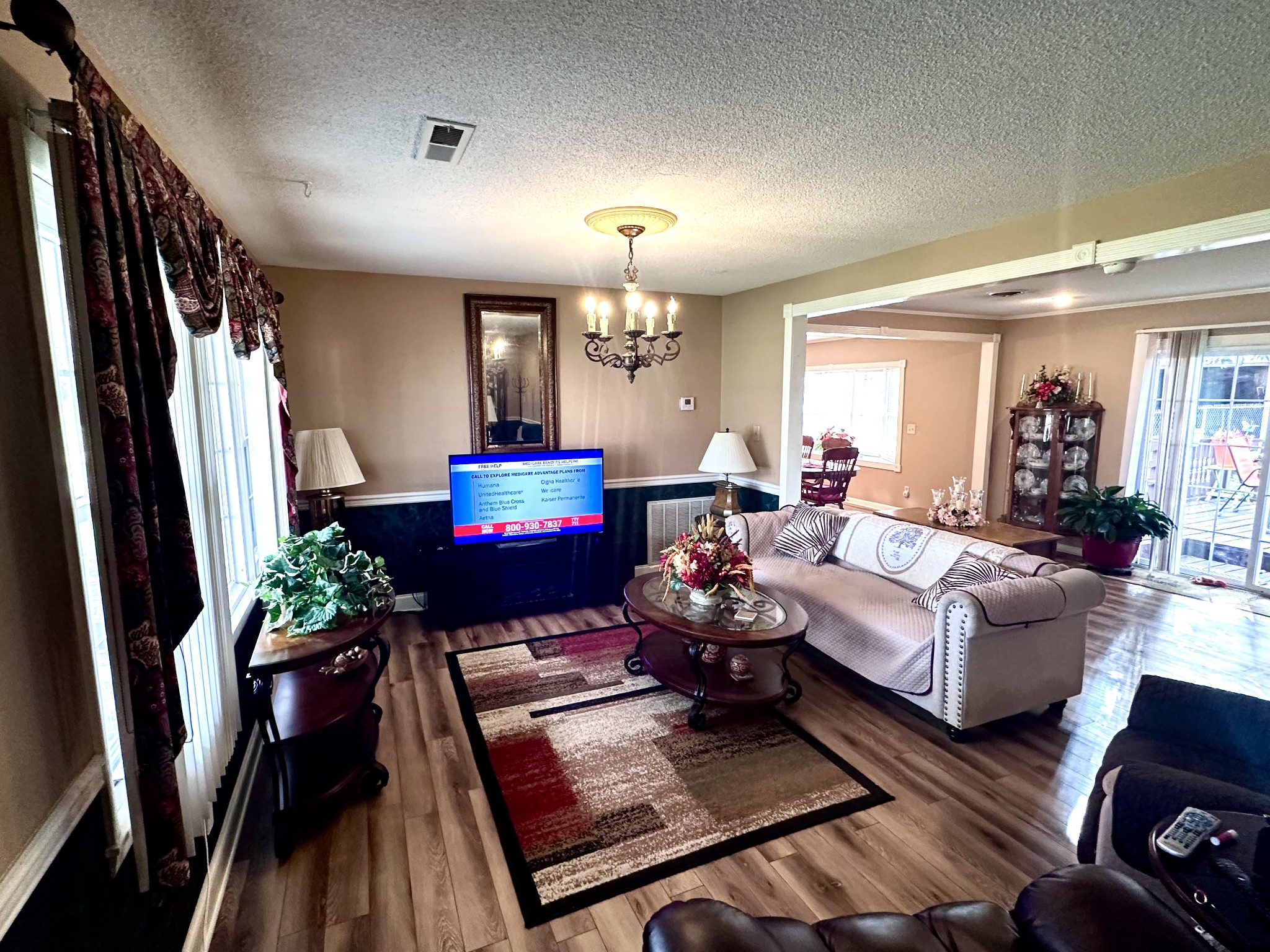 52 Hillcrest Villa Rd