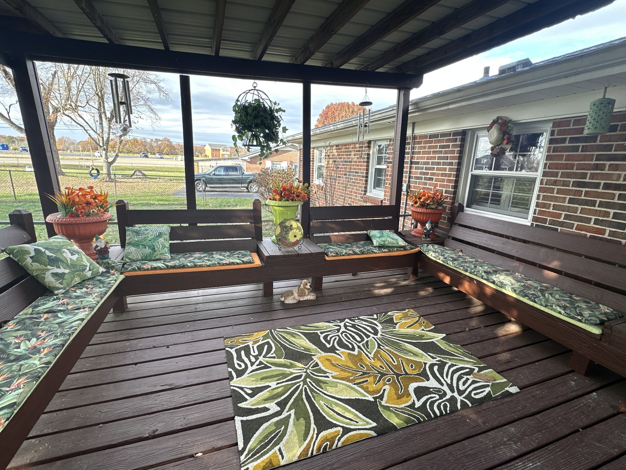 52 Hillcrest Villa Rd