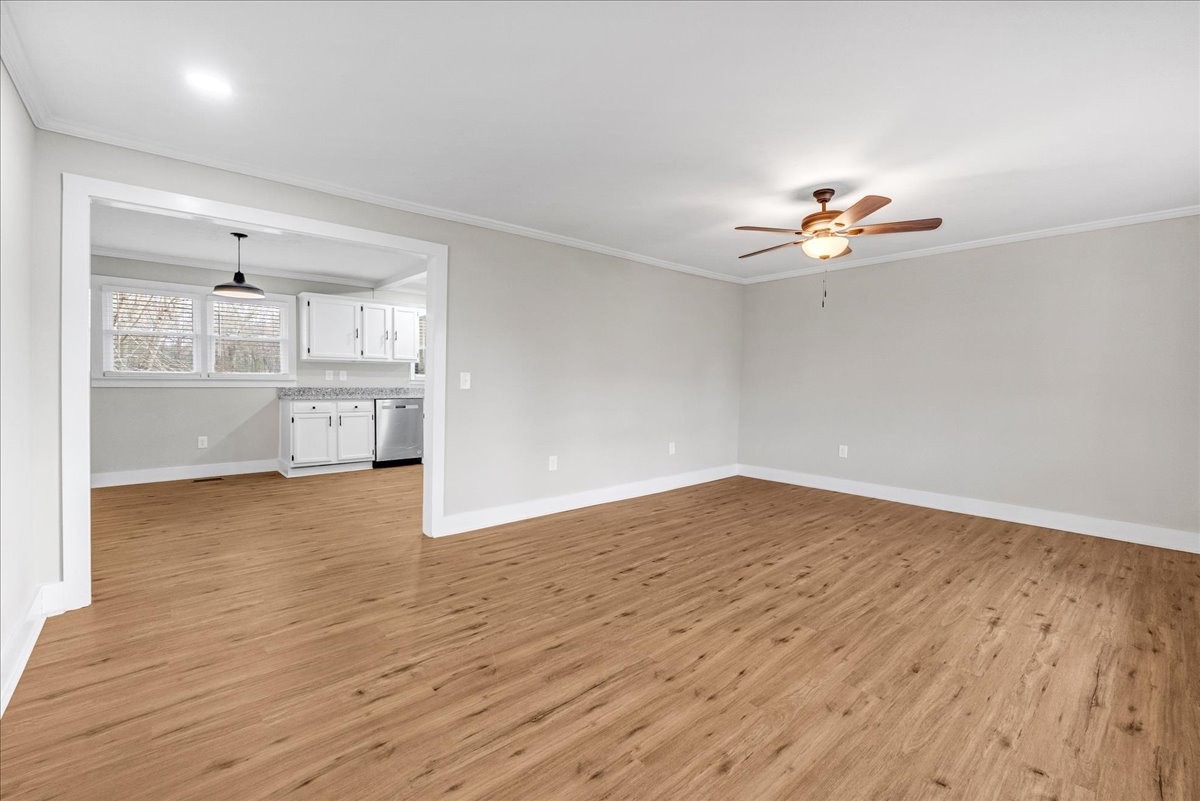 838 Pete Sain Rd