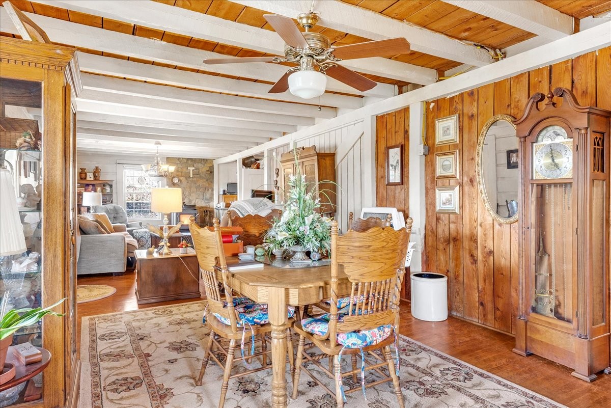 805 Parmley Hollow Rd