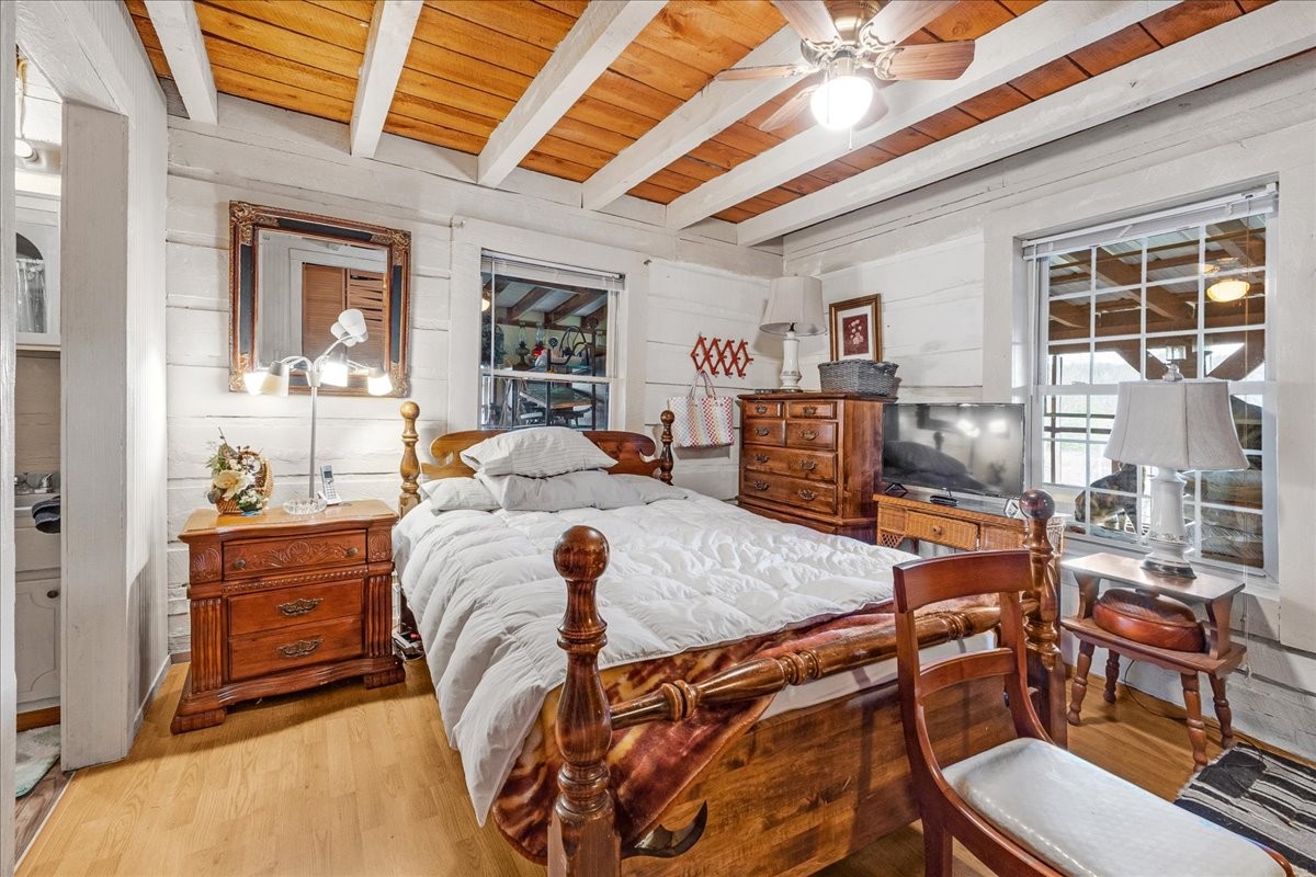805 Parmley Hollow Rd