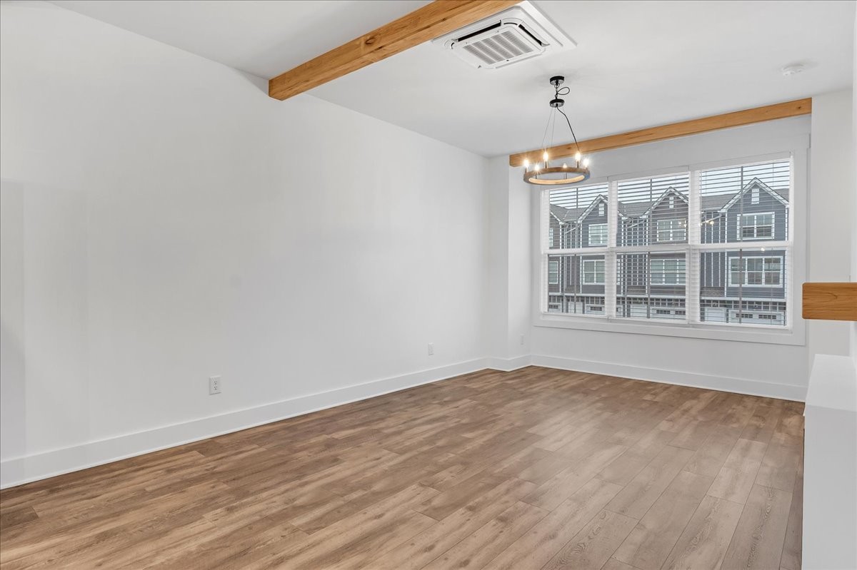 102 Harper Lndg