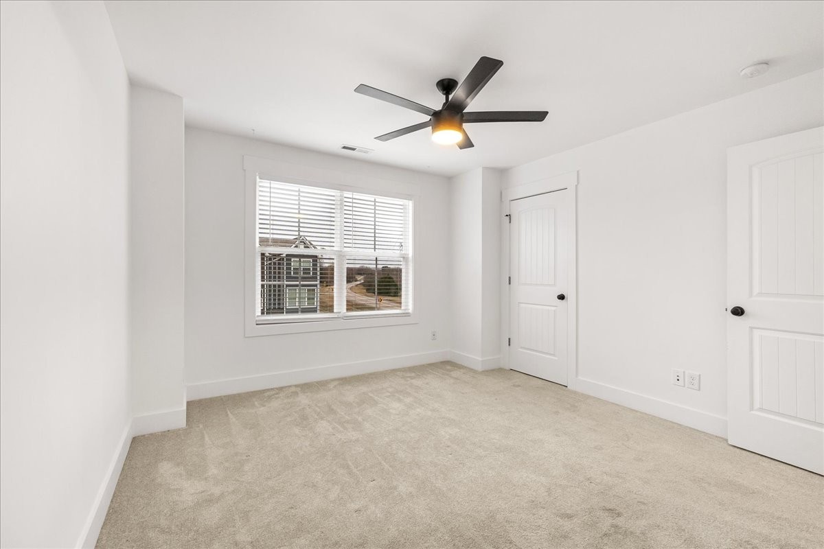 102 Harper Lndg