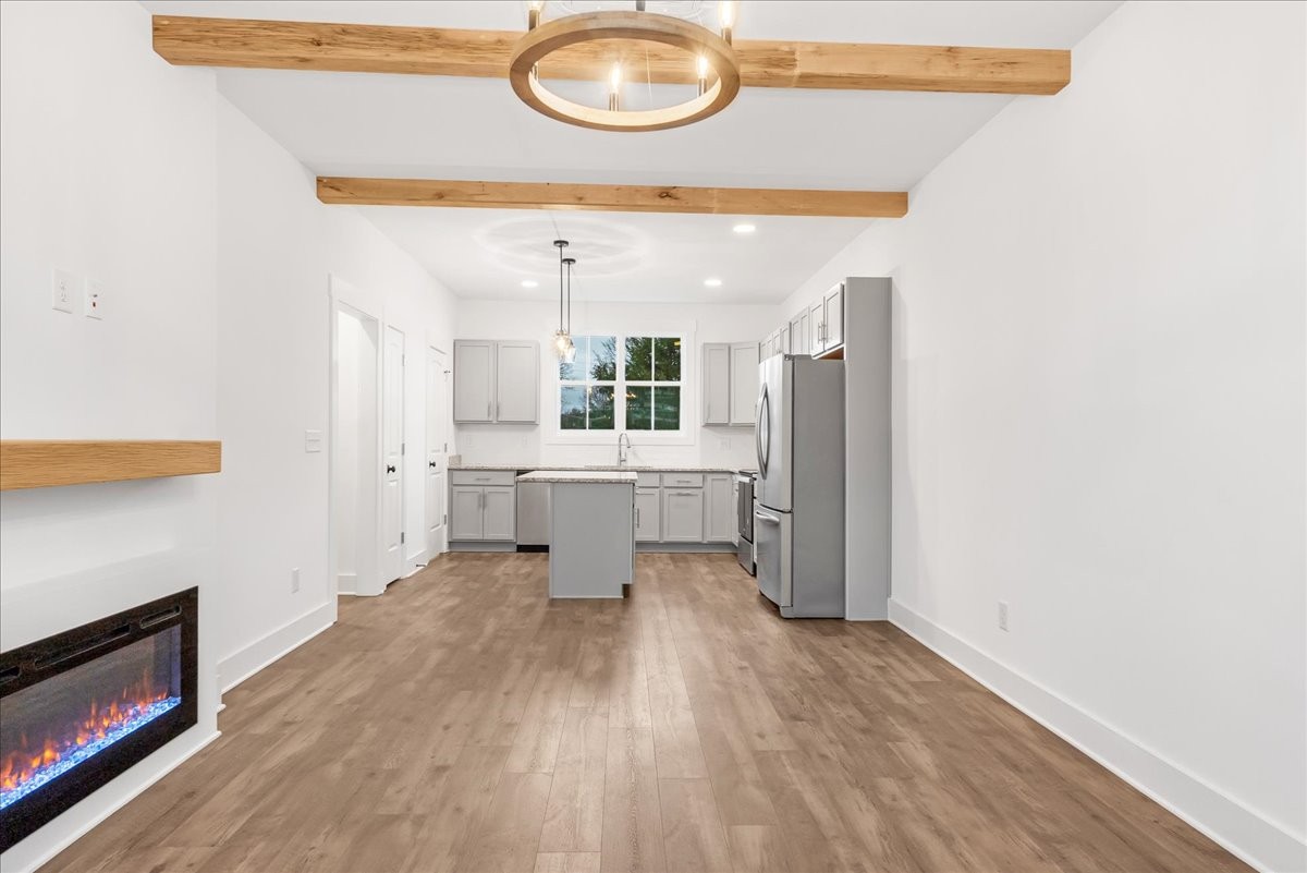 102 Harper Lndg