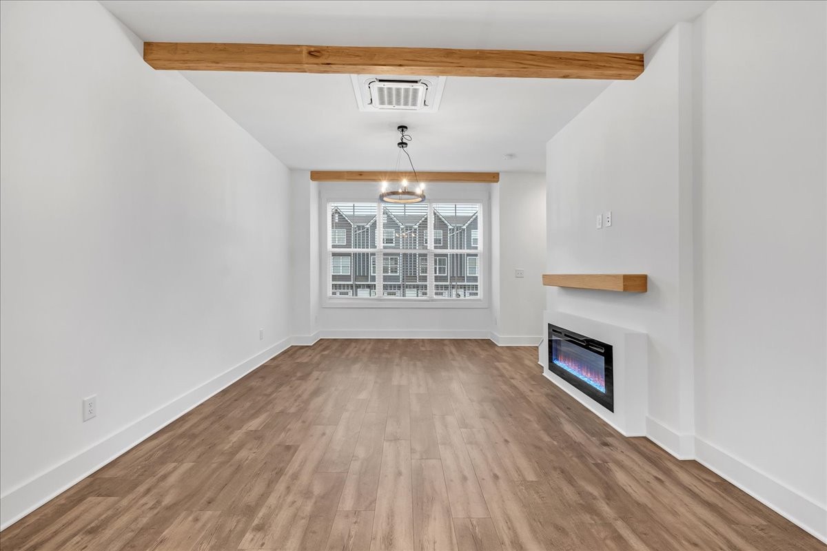 102 Harper Lndg