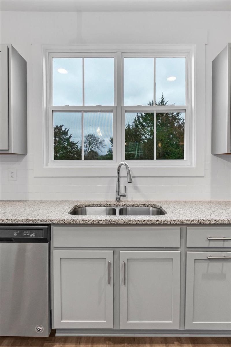 102 Harper Lndg