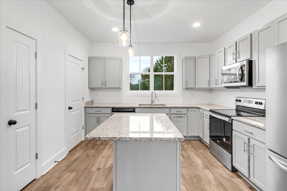 102 Harper Lndg