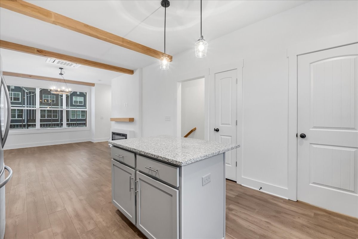 102 Harper Lndg