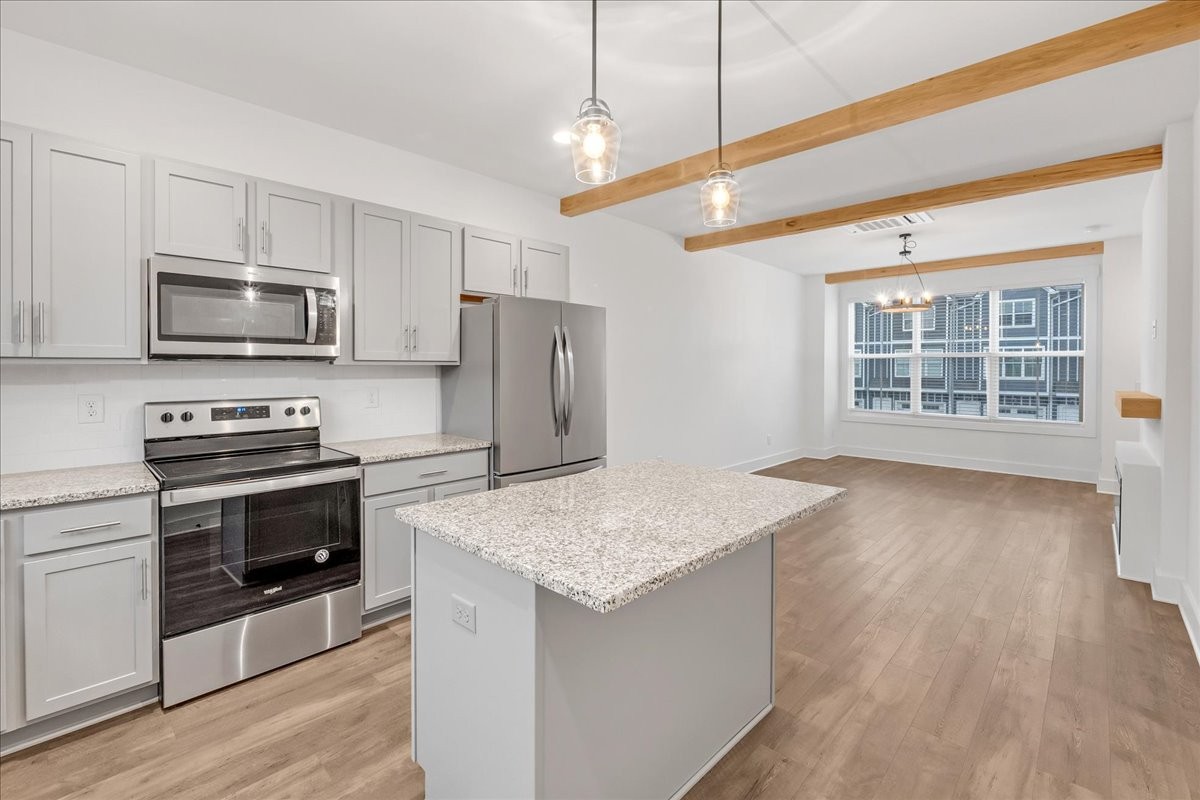 102 Harper Lndg
