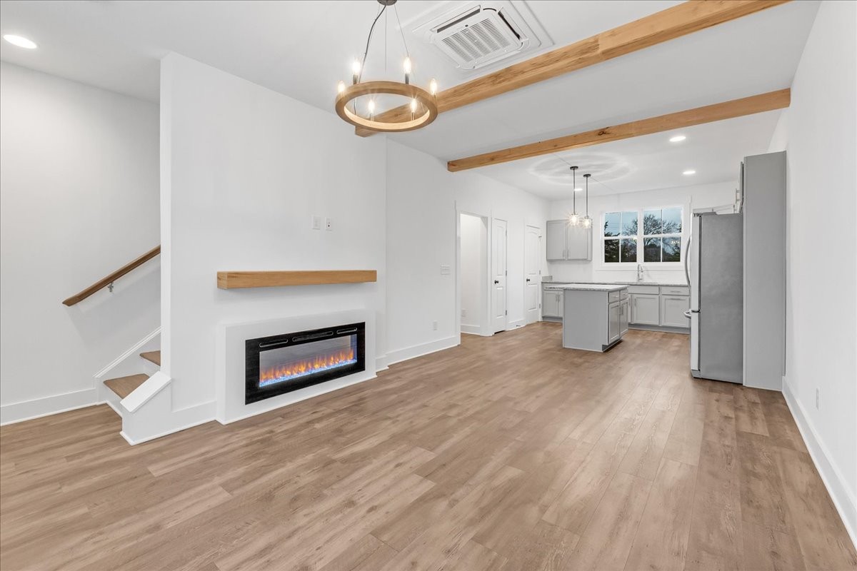102 Harper Lndg