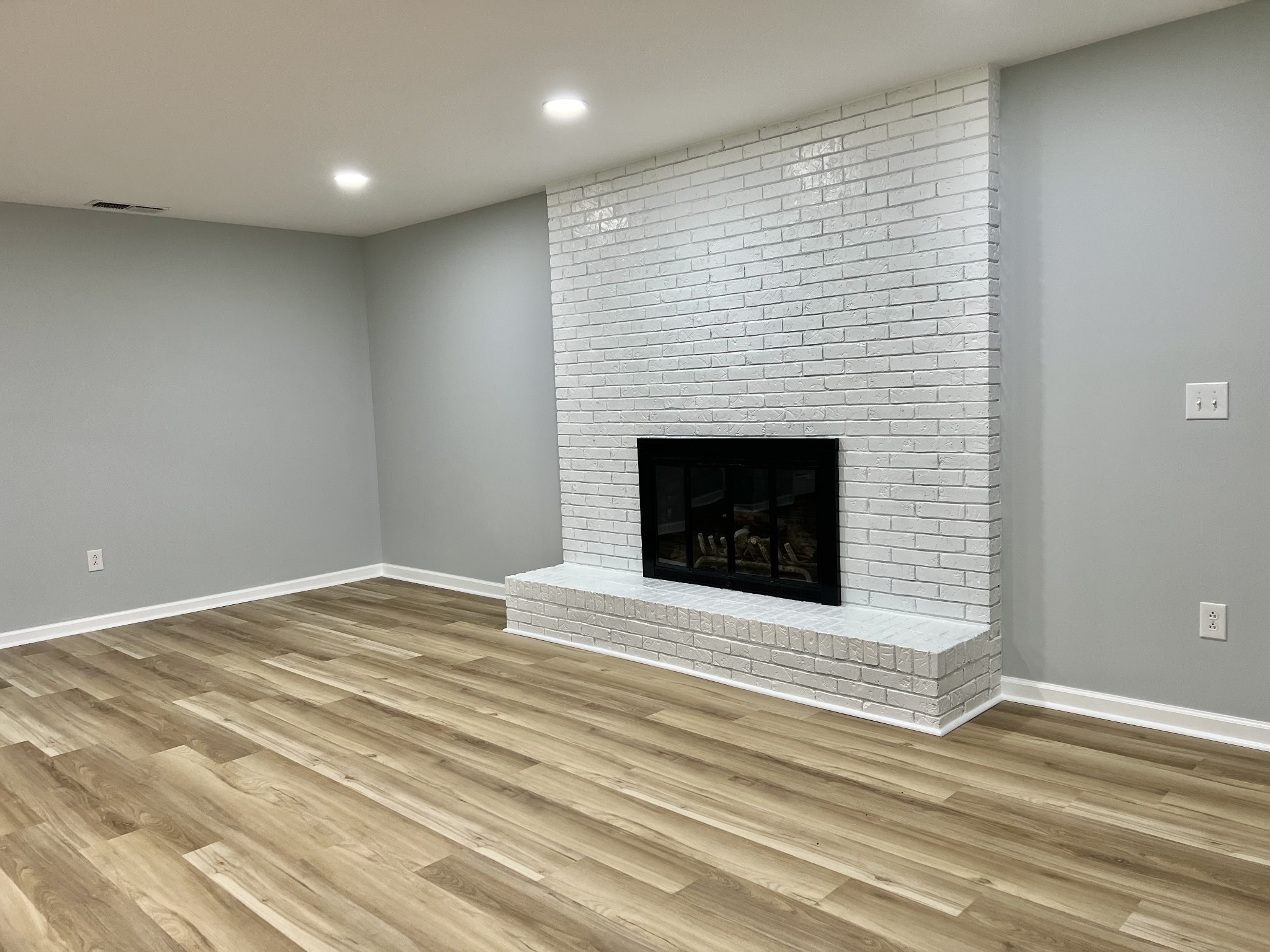 304 Sharondale Dr