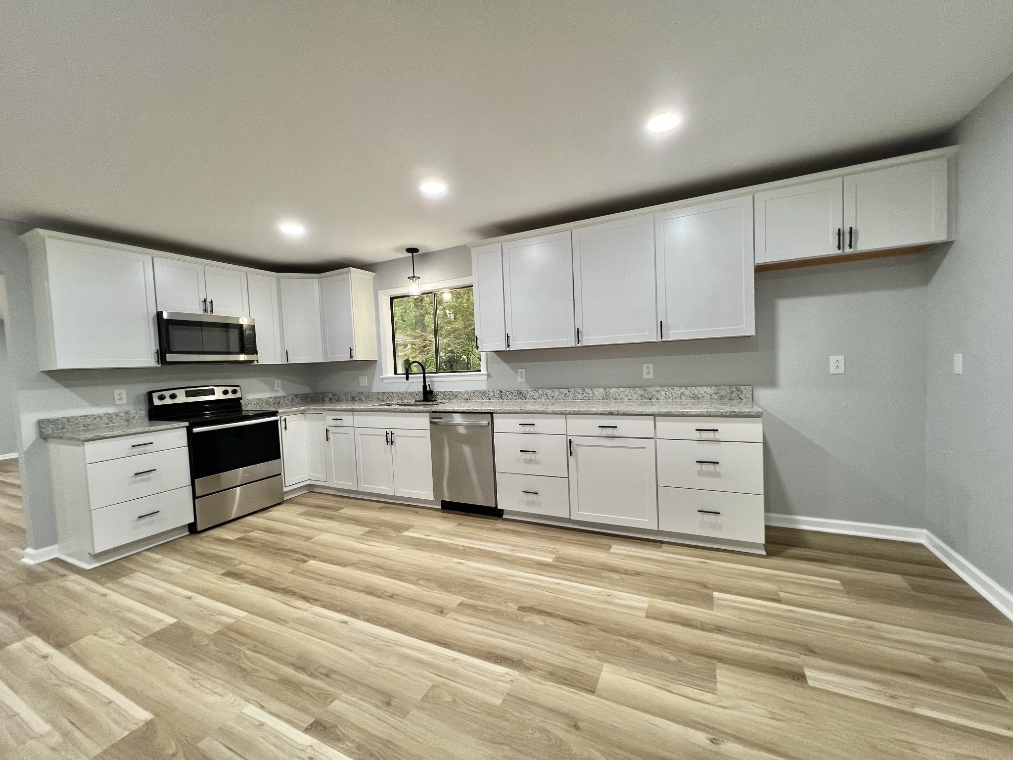 304 Sharondale Dr