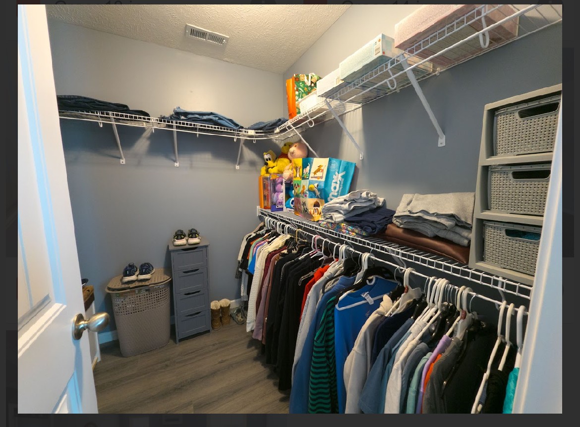 200 Grace Ct