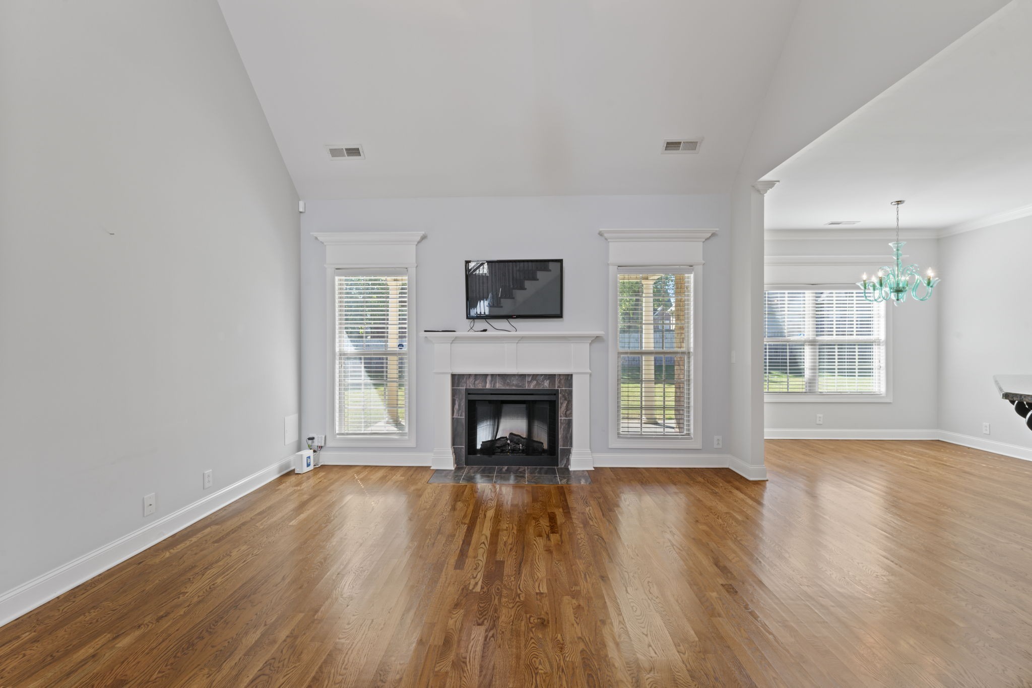 1918 Jose Way