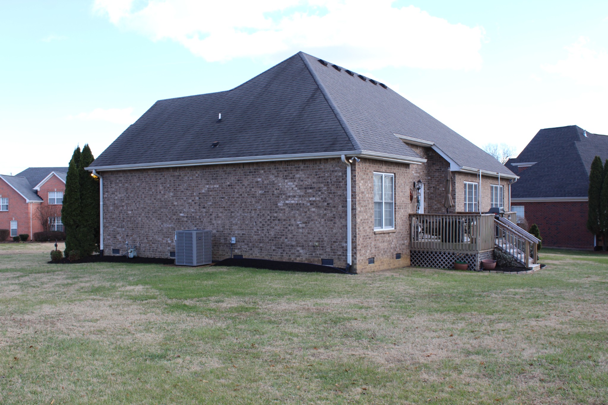 100 Kensington Ct