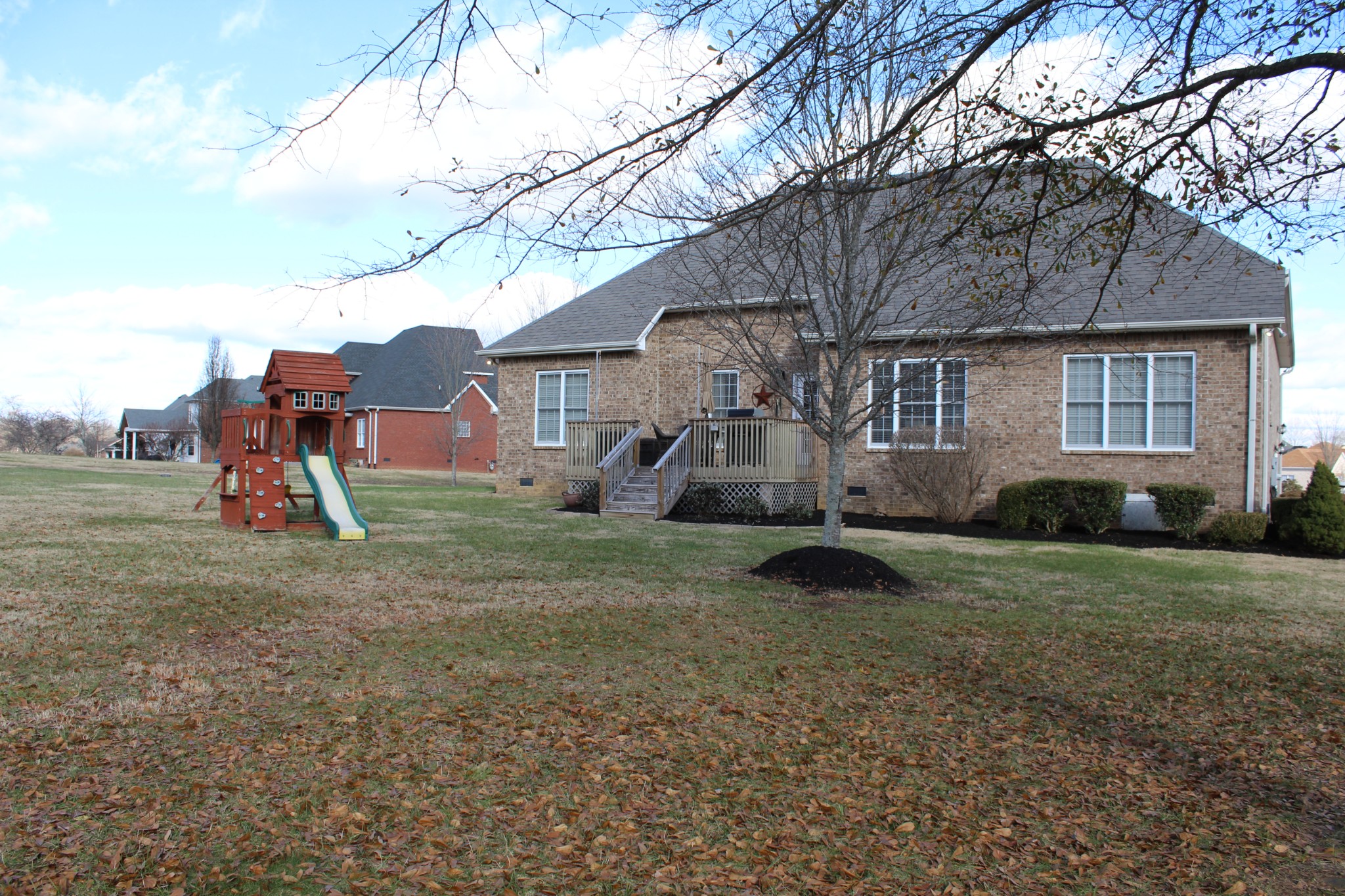 100 Kensington Ct