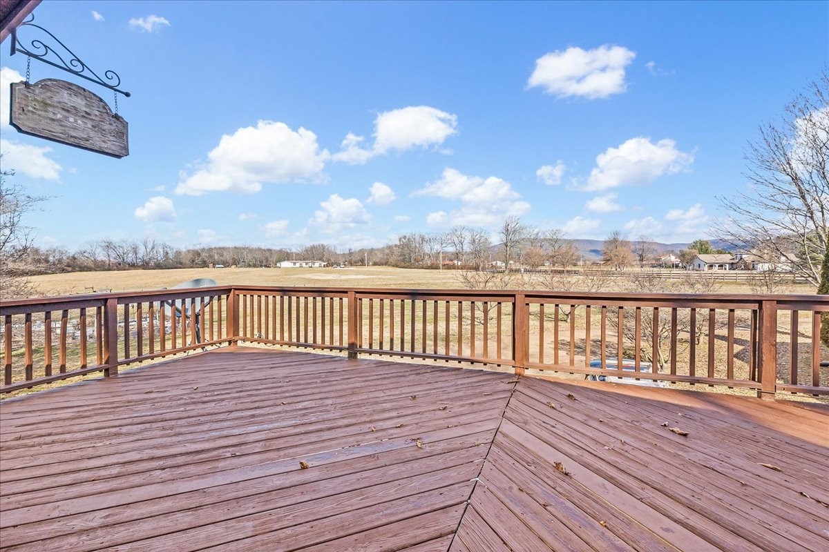 312 Roscoe Lynn Rd