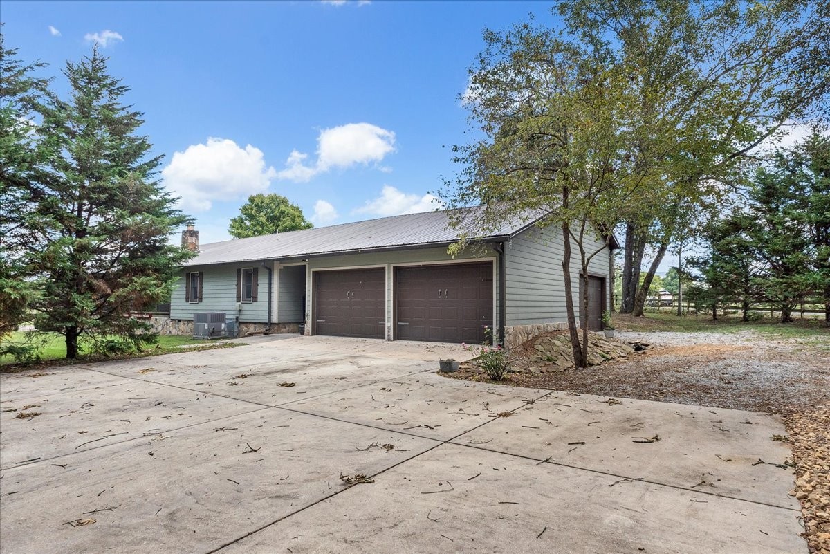 312 Roscoe Lynn Rd