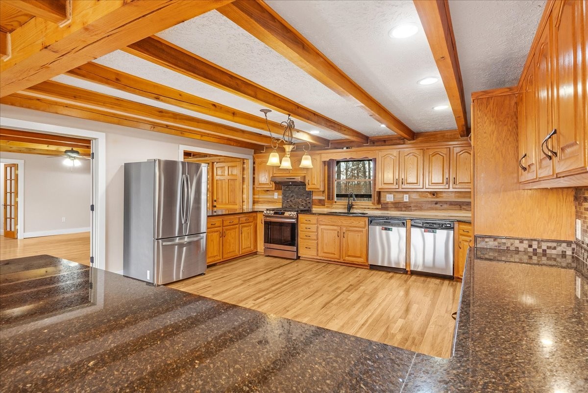 312 Roscoe Lynn Rd