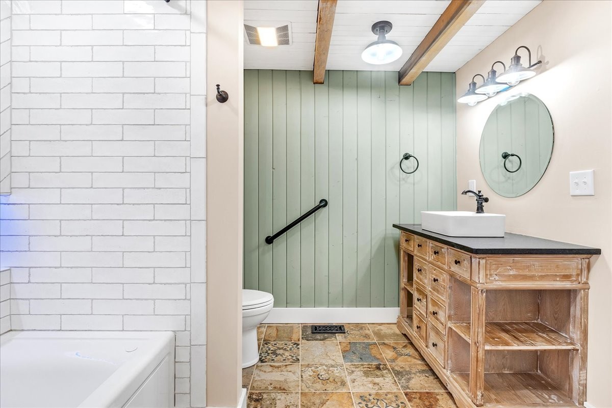 312 Roscoe Lynn Rd