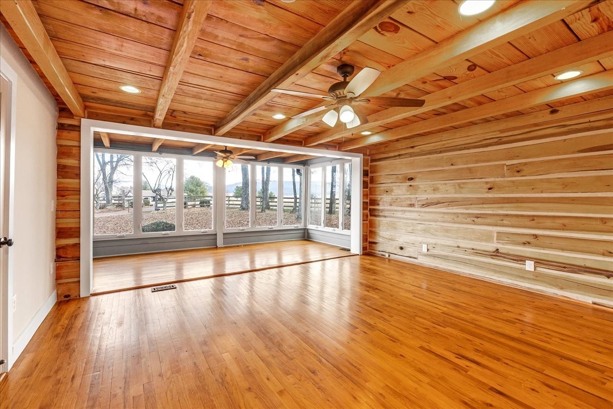 312 Roscoe Lynn Rd