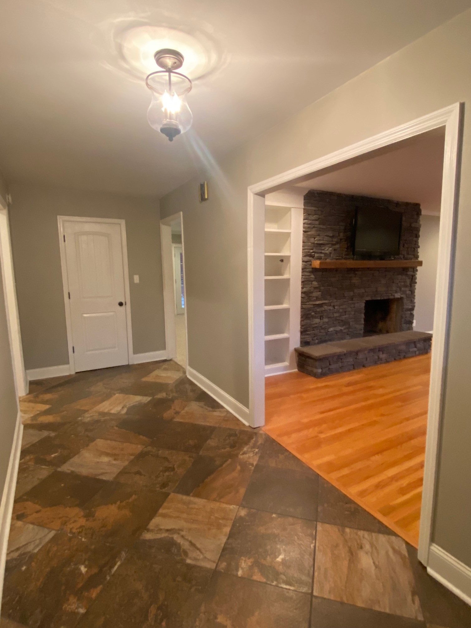 1105 Pickett Dr