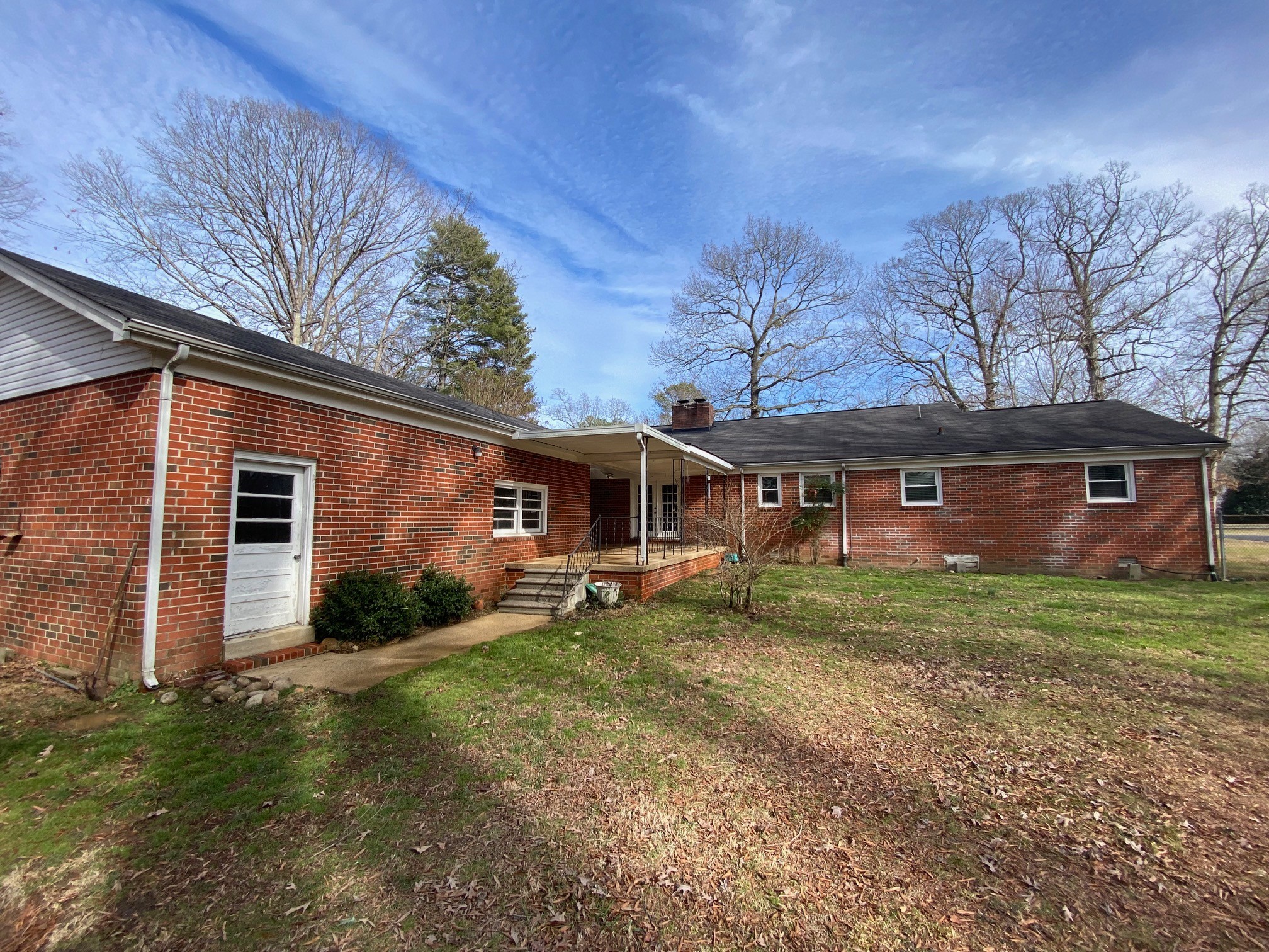 1105 Pickett Dr