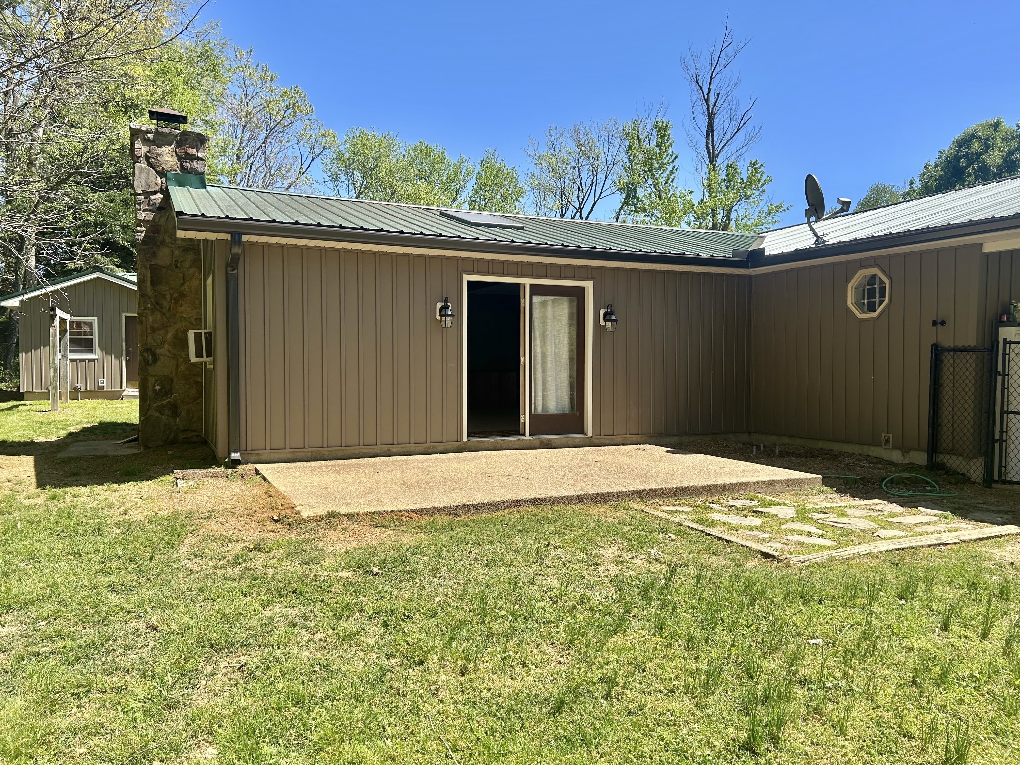 403 Bryan Blvd