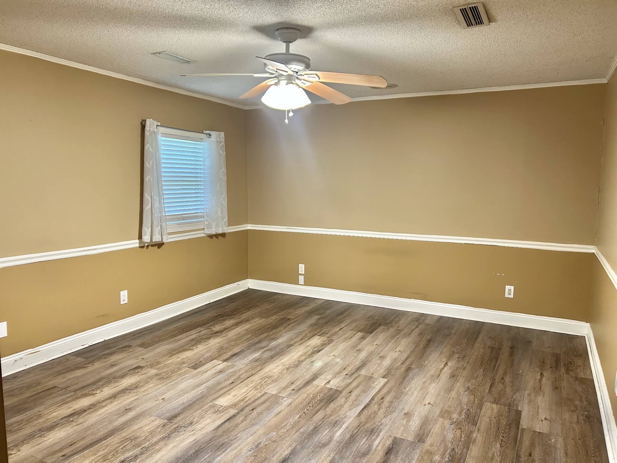403 Bryan Blvd