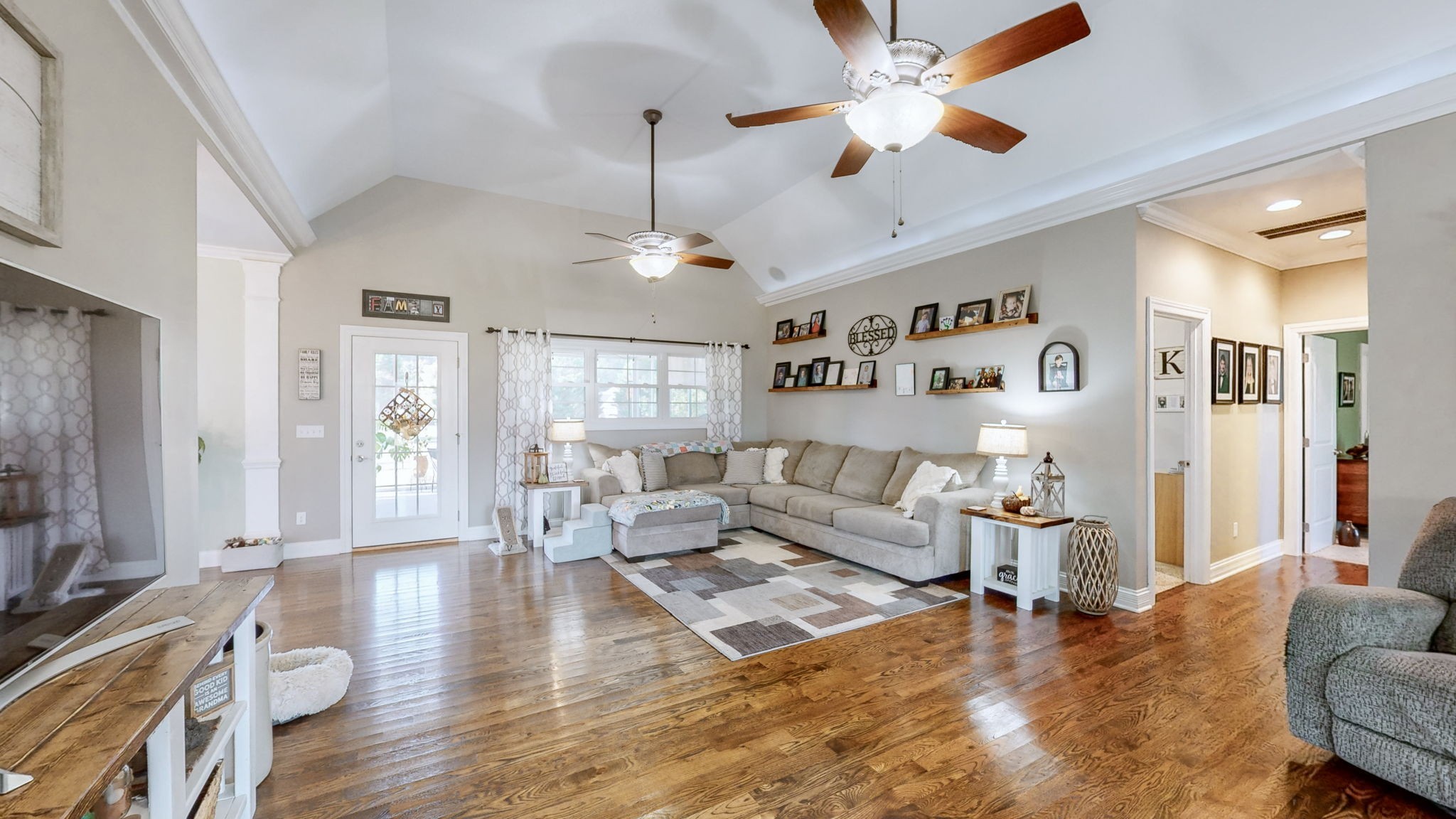 713 Clarence Finney Rd