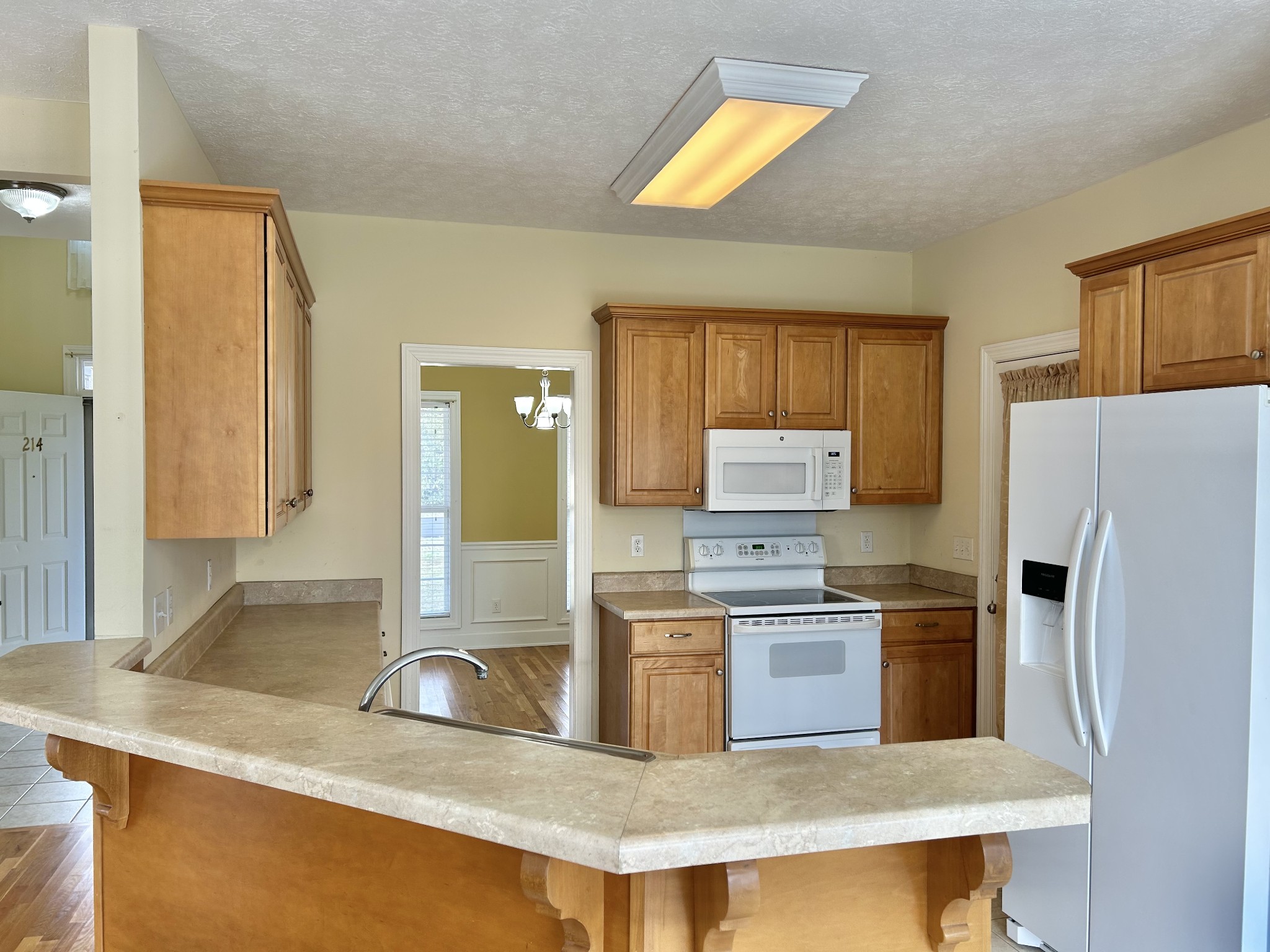 214 Mitchell Ln