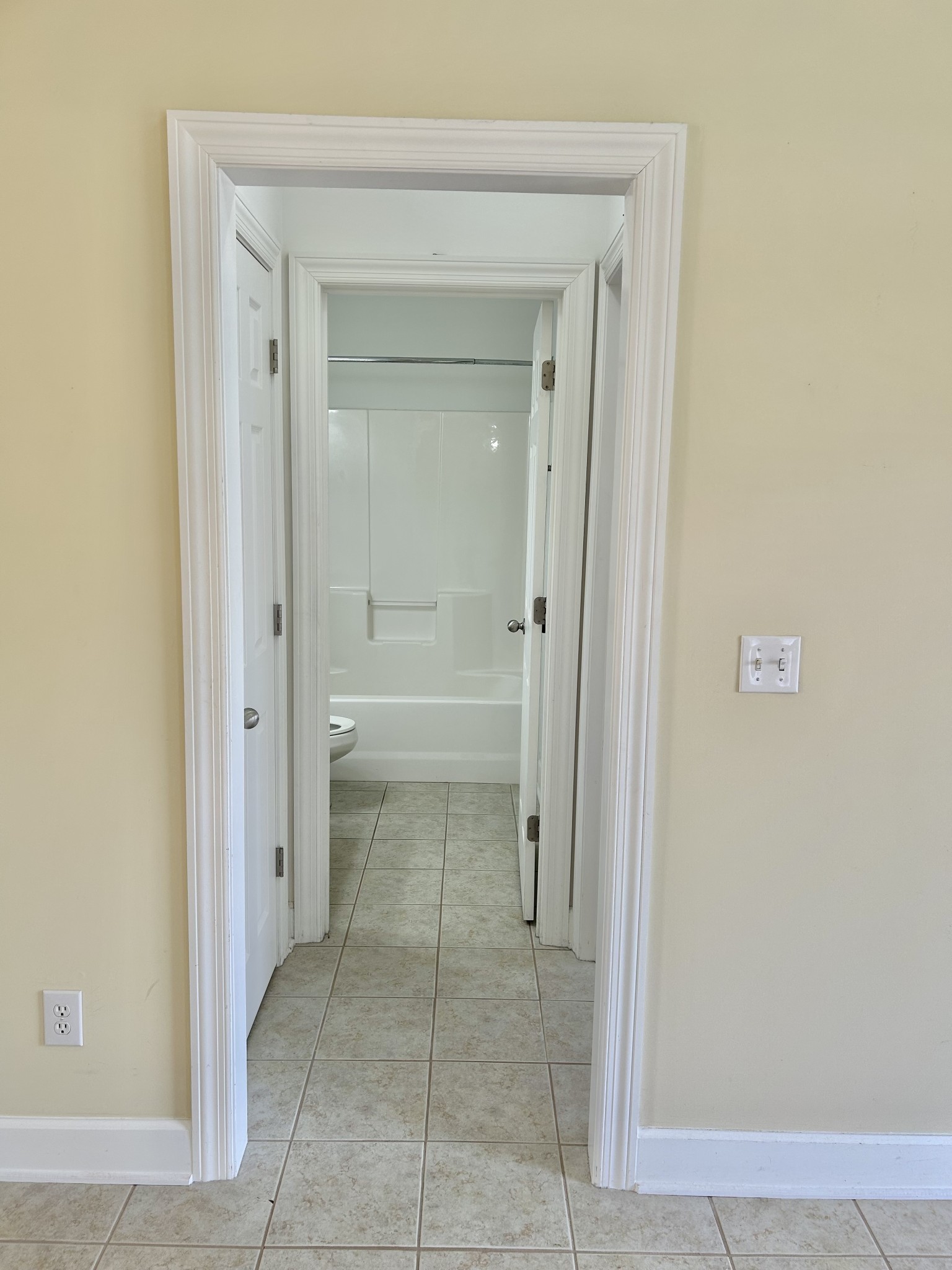 214 Mitchell Ln