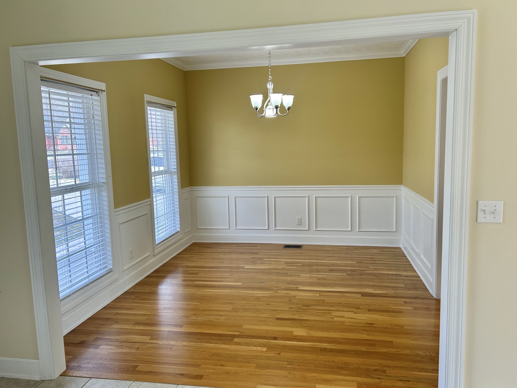 214 Mitchell Ln