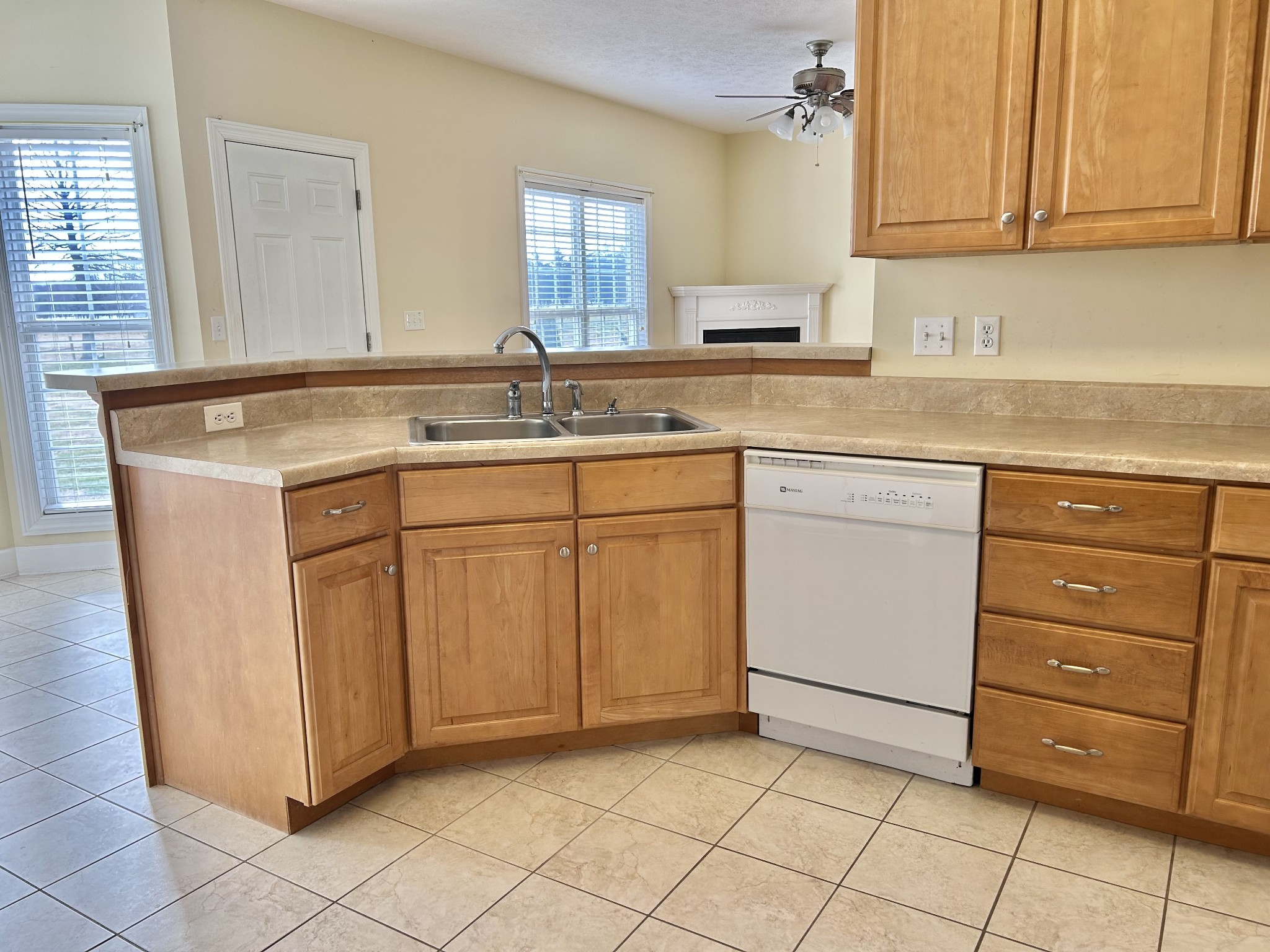 214 Mitchell Ln