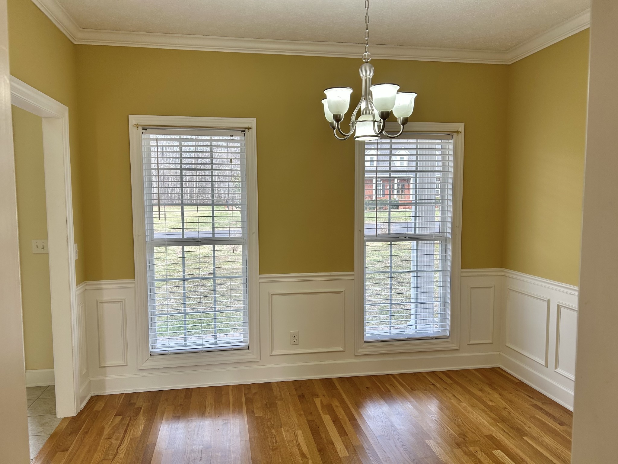 214 Mitchell Ln