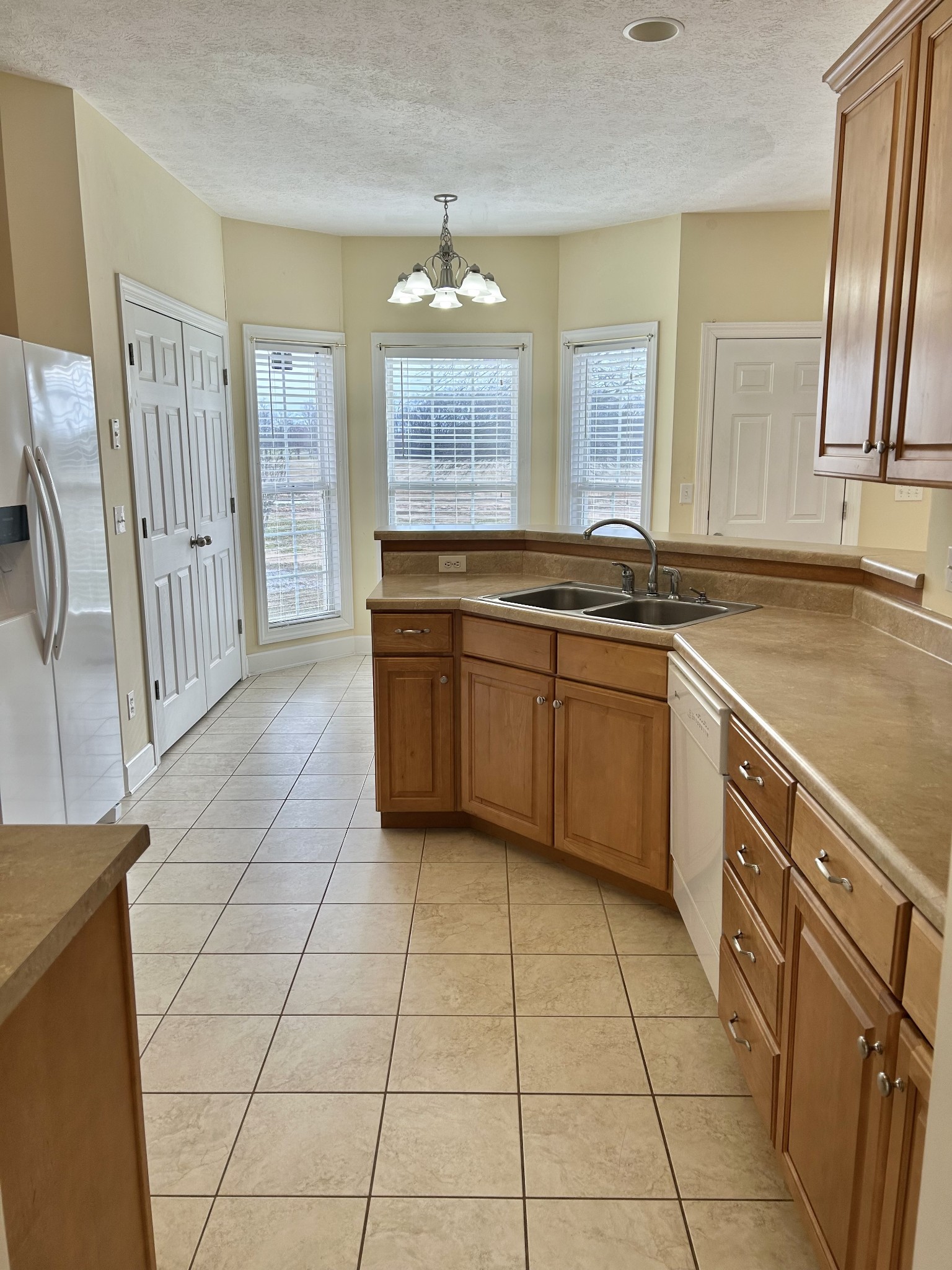 214 Mitchell Ln