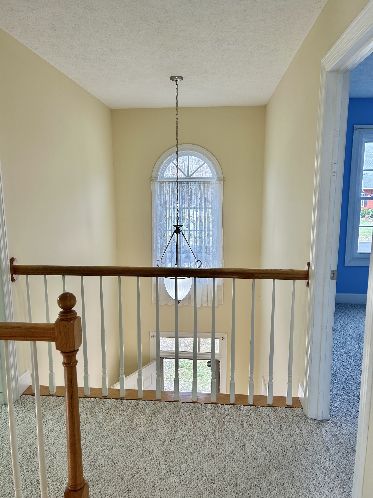 214 Mitchell Ln
