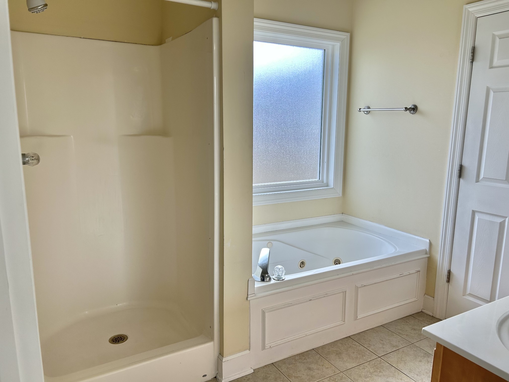 214 Mitchell Ln