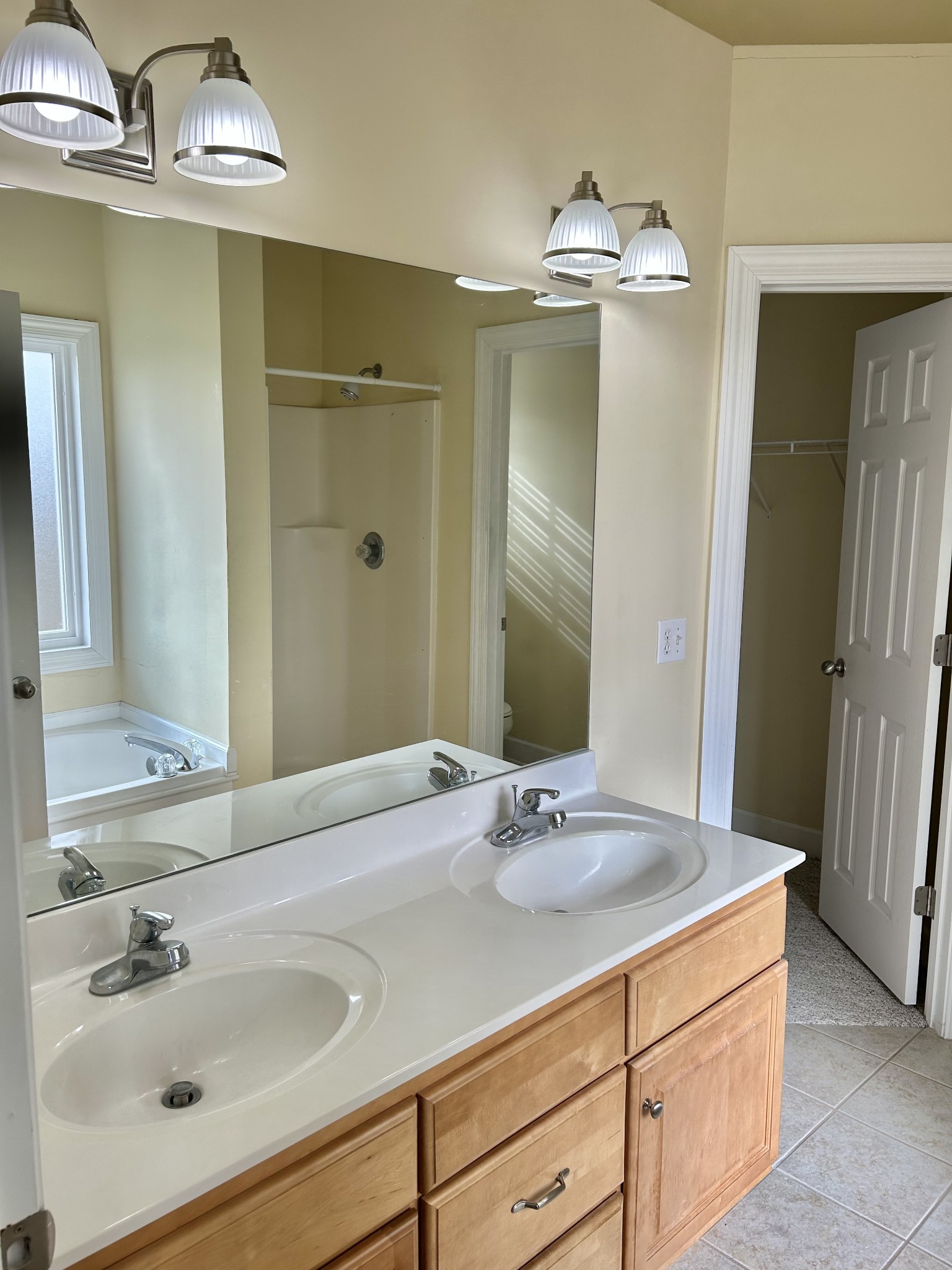 214 Mitchell Ln